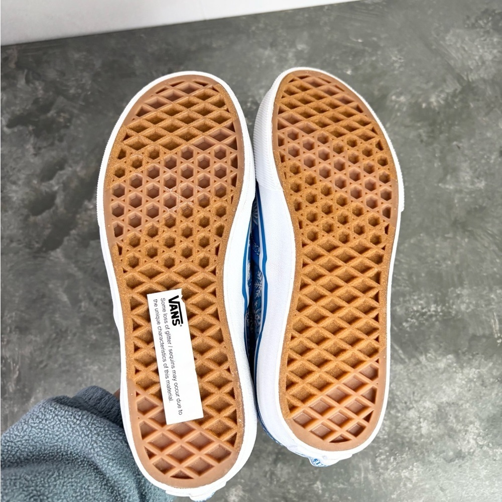 Vans Classic Slip-On sneakers Snowflakes Winter Wonderland Blue kids 2.5 new - Picture 5 of 7
